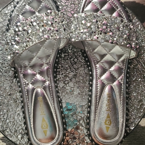 Diamond stud flats - Picture 1 of 2